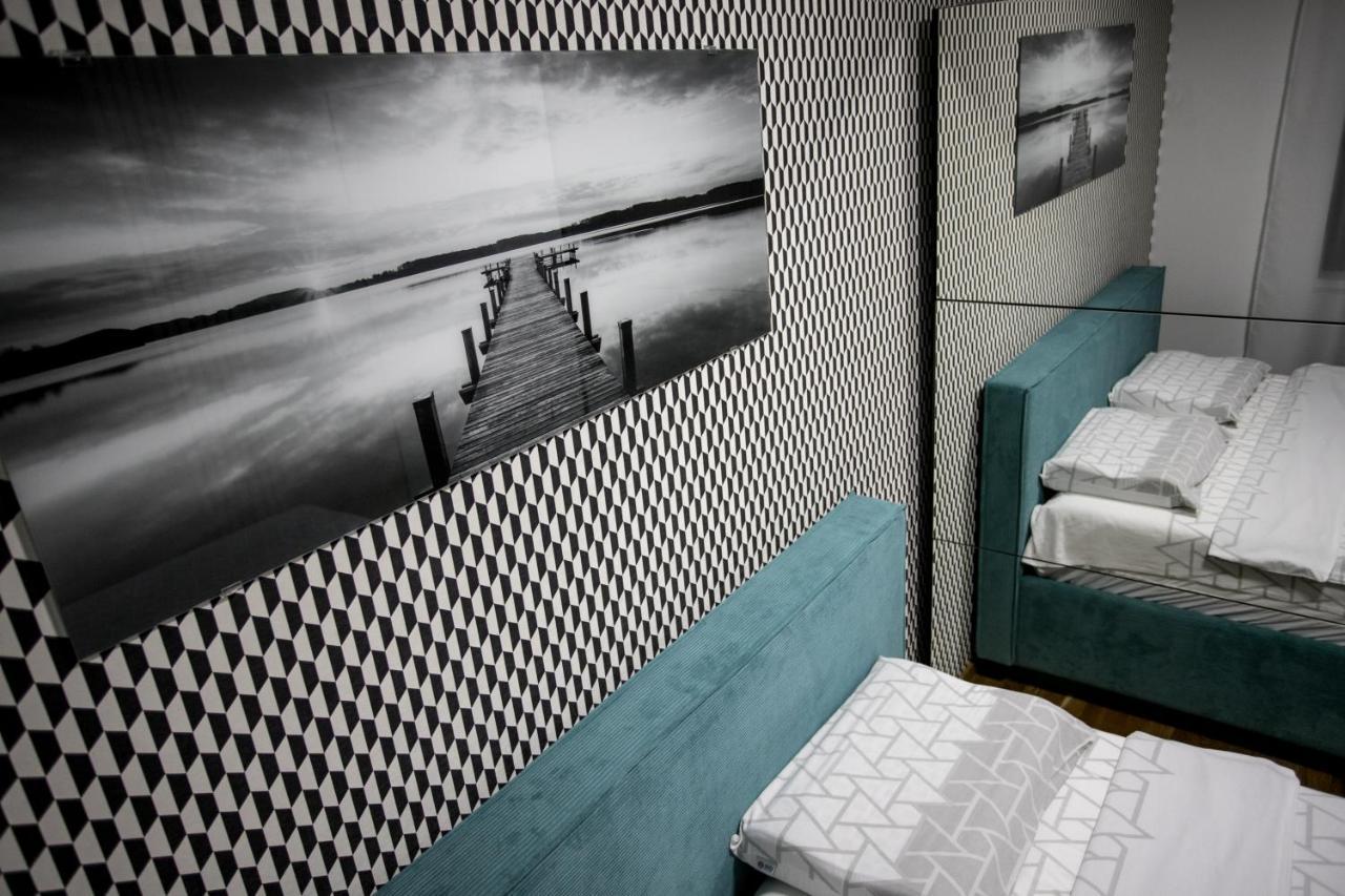House Of Mac Apartments Ni Eksteriør bilde