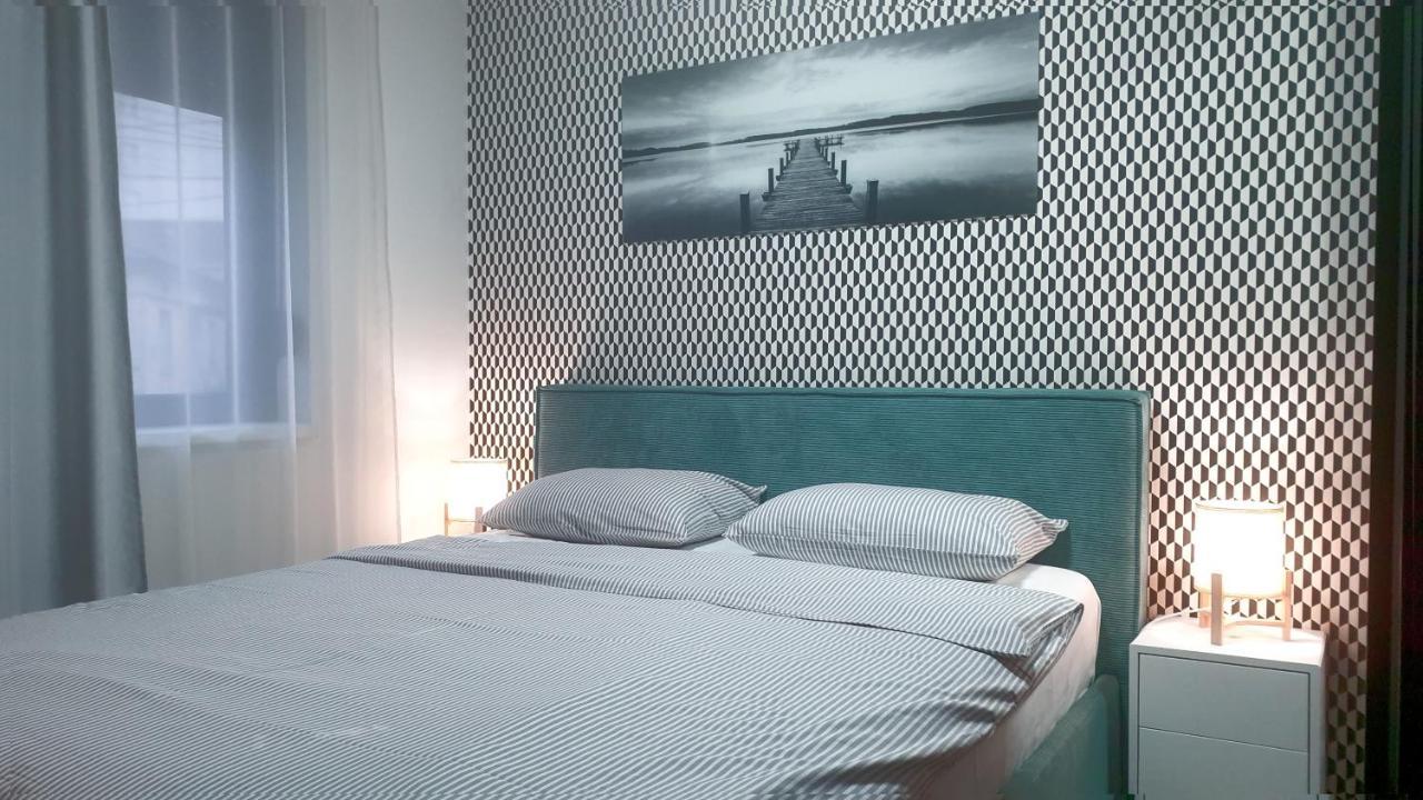 House Of Mac Apartments Ni Eksteriør bilde